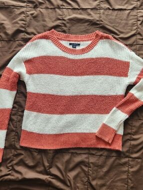 American Eagle Outfitters Striped Crewneck Sweater in Coral & Cream. Womens XS